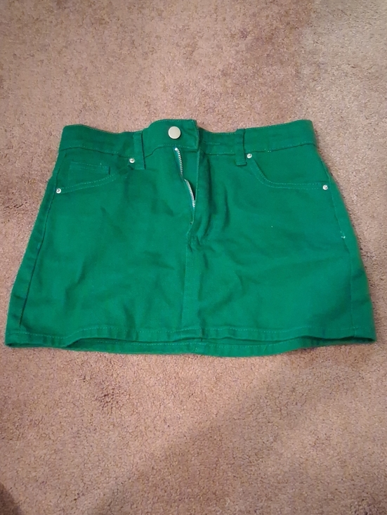SHEIN Dresses & Skirts - SHEIN Emerald Green Mini Skirt with Front Zip